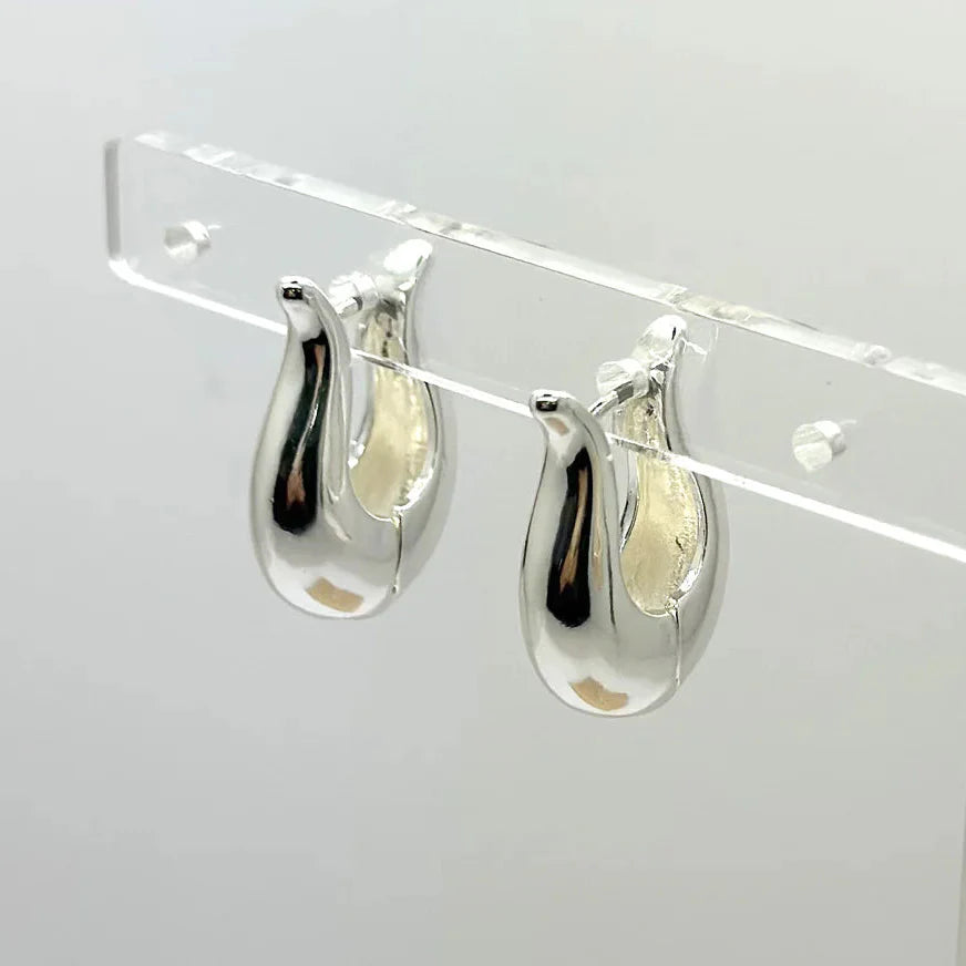 Horseshoe Shaped Hoop Clip Earrings - CE-6086-SL - Uneeka