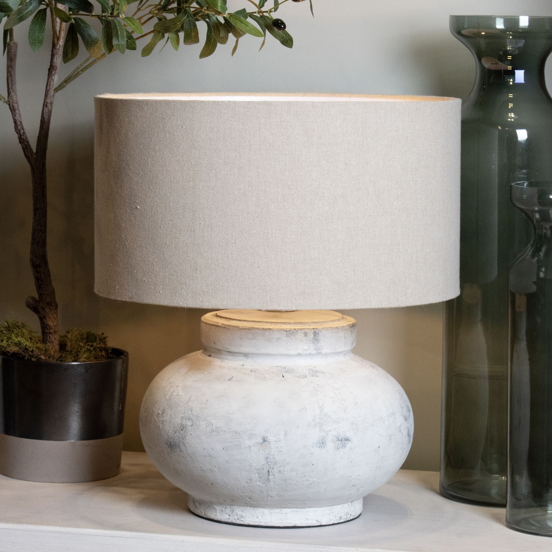 Antique White Squat Table Lamp with Linen Shade - 23015 - Uneeka