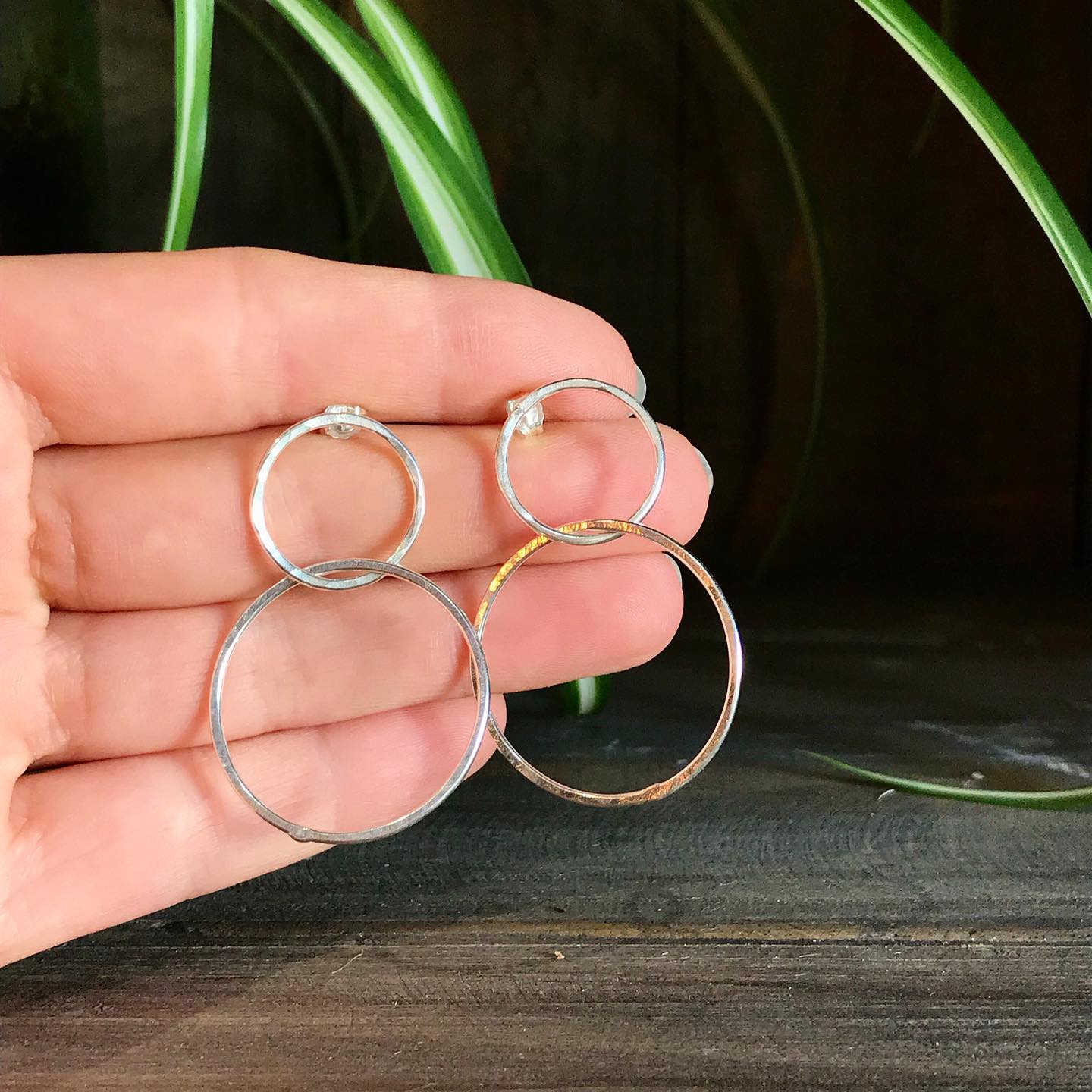 Medium Hoop Small Hoop Earrings - MHSH001 - Uneeka