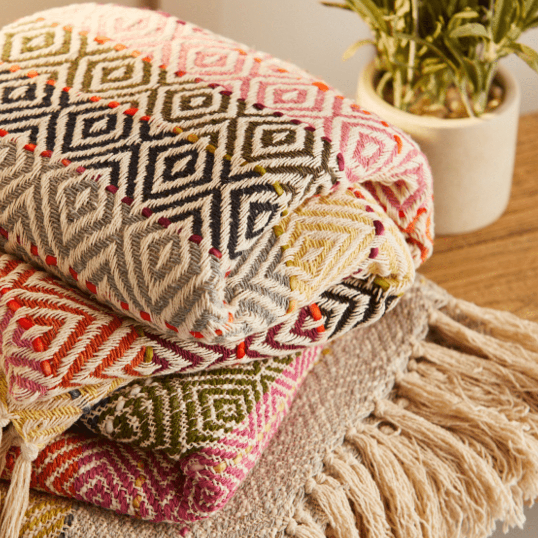 Multi Diamond Handloom Cotton Throw - B101 - Uneeka