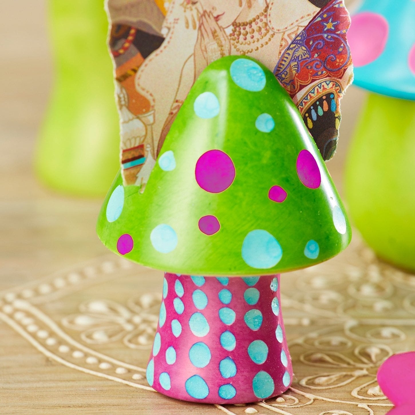 Neon Mushroom Photo Holder - SS39 - Uneeka