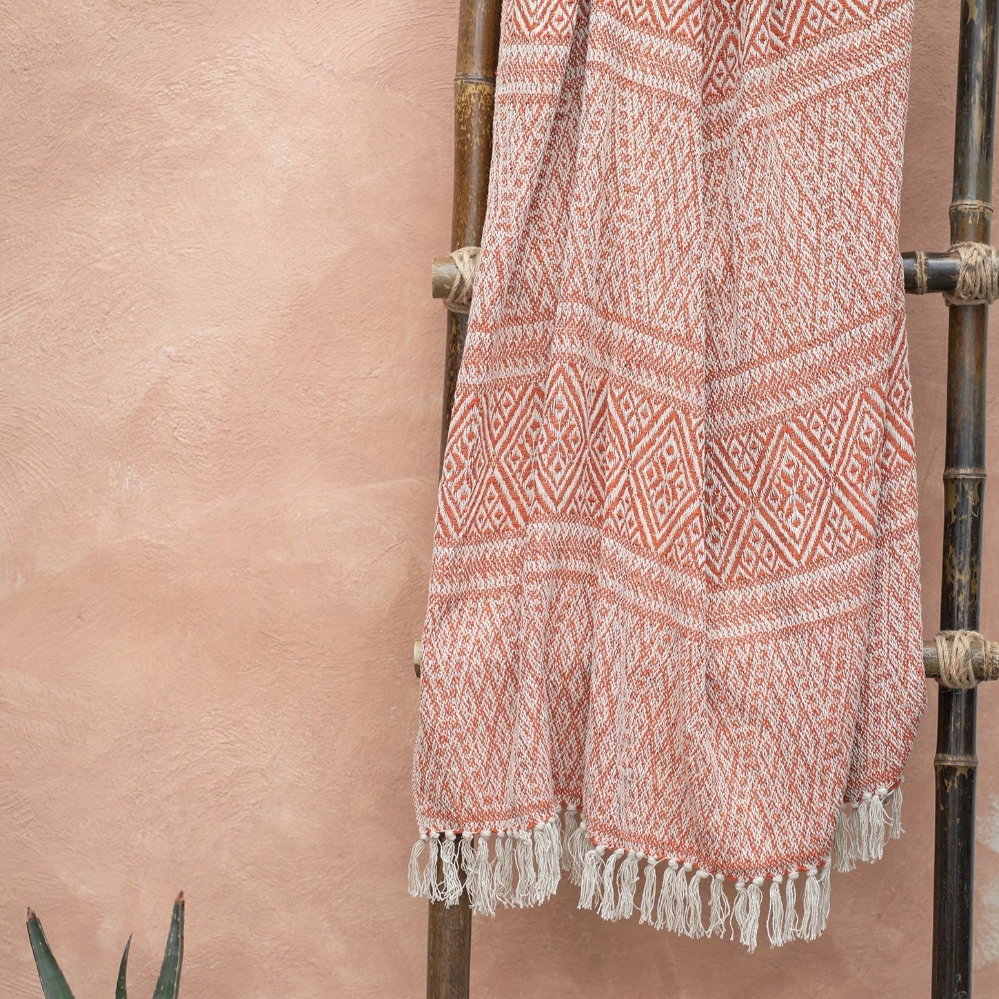 Salsa Large Geometric Cotton Throw - B17TR - Uneeka