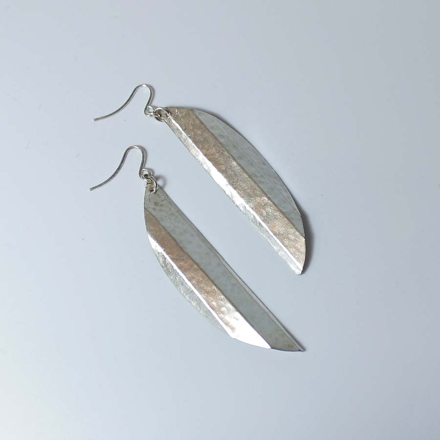 Hammered Silver Plated Elongated Drop Earrings - JEMS13 - Uneeka