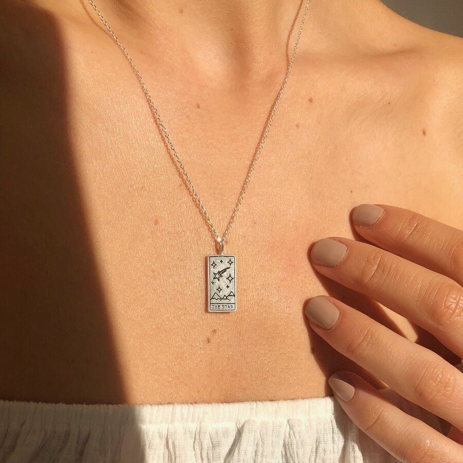 The Star' Tarot Card Pendant Necklace - 38615 - Uneeka