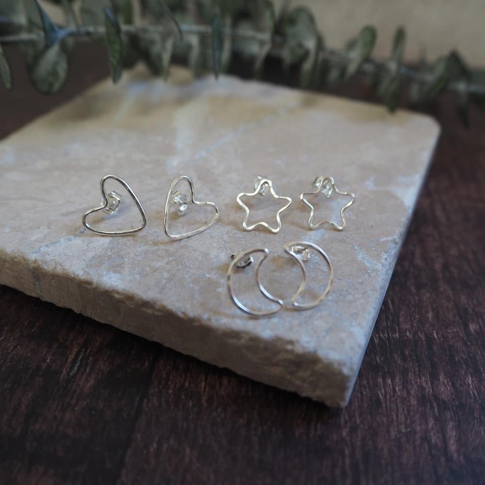 Wire Shape Studs - WS001 - Uneeka